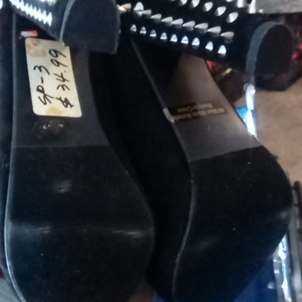 Shoes 👠 - Picture 6 of 6